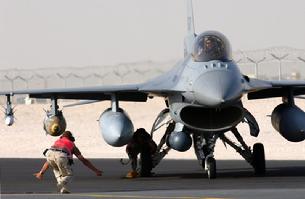 F-16 Falcon nose view